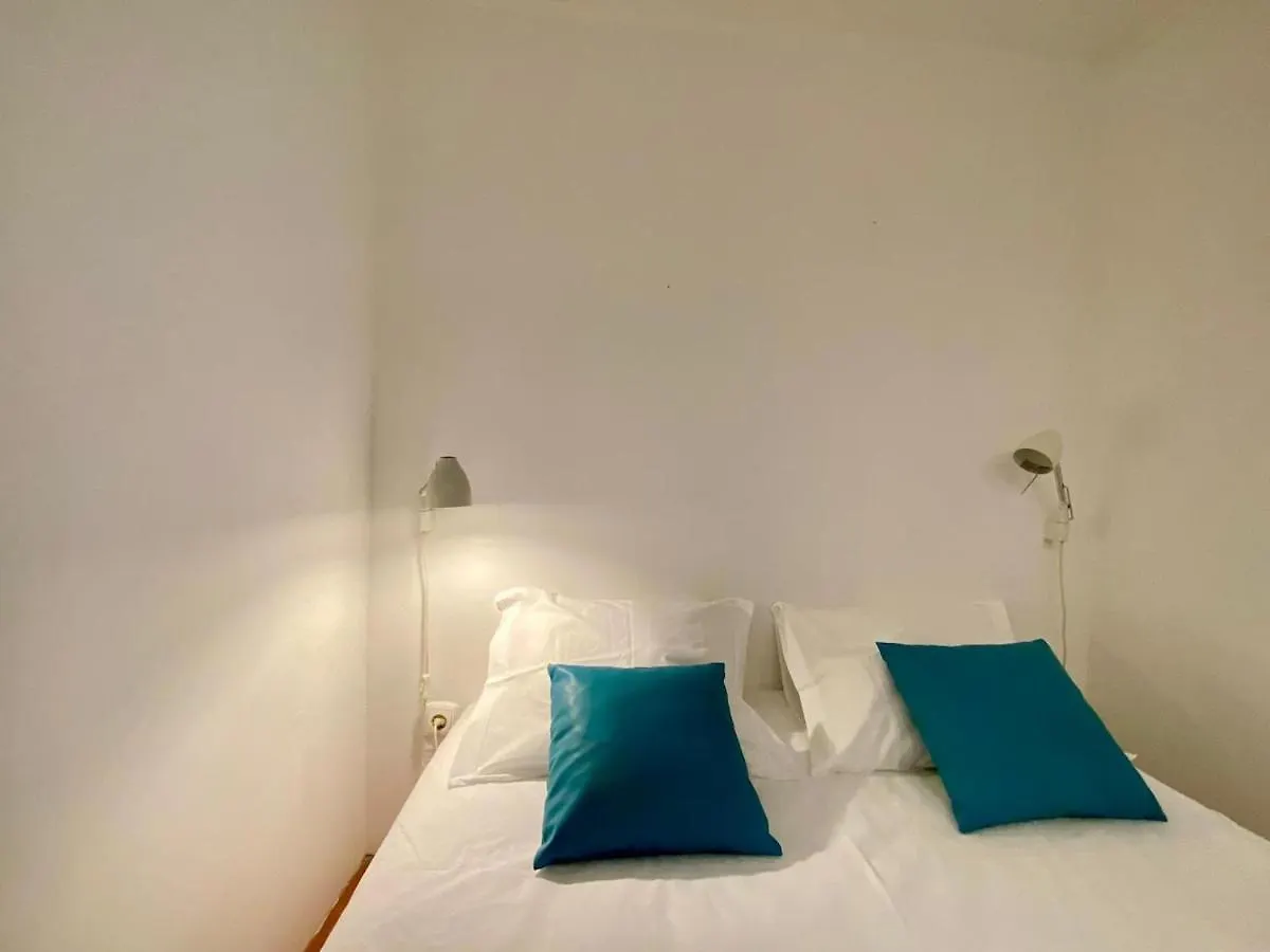 In Lisbon Blue Apartment 0*,  포르투갈